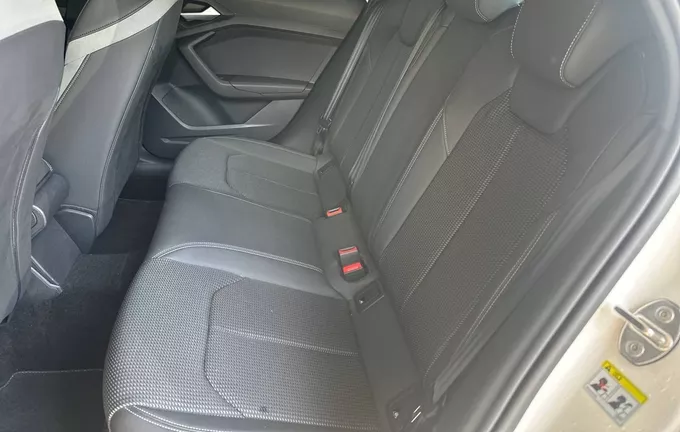AUDI A1 Sportback 30 TFSI 110 ch S tronic 7 S Line photo 17 2130914