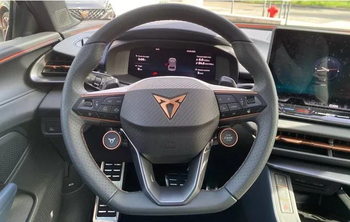 CUPRA TERRAMAR 1.5 eHybrid 272 ch DSG6 VZ photo 17 3711