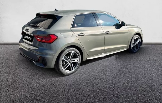 AUDI A1 Sportback 30 TFSI 116 ch S tronic 7 S Line extérieur trois quart arrière droit 1028