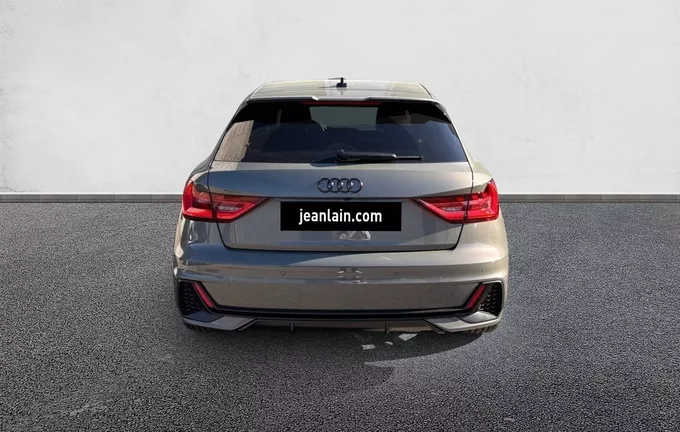 AUDI A1 Sportback 30 TFSI 116 ch S tronic 7 S Line extérieur arrière 1028