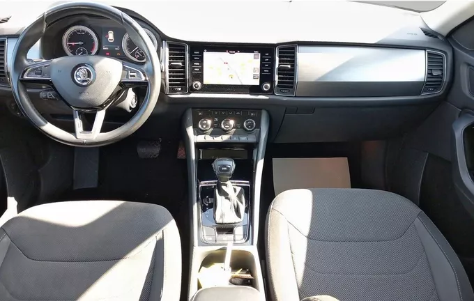 SKODA KODIAQ 2.0 TDI 150 SCR DSG7 7pl Business extérieur trois quart avant droit 460321
