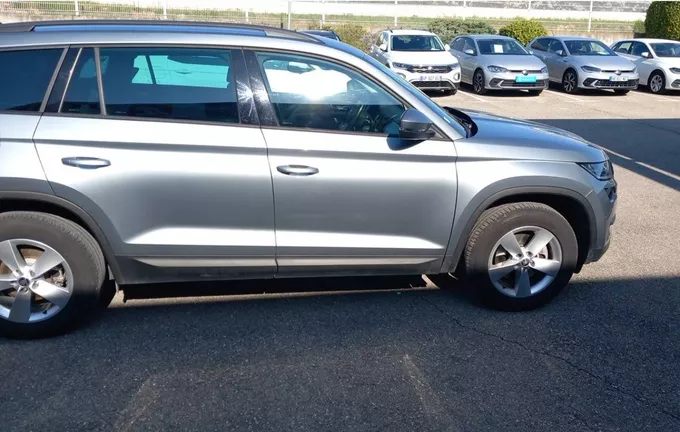 SKODA KODIAQ 2.0 TDI 150 SCR DSG7 7pl Business extérieur côté droit 460321
