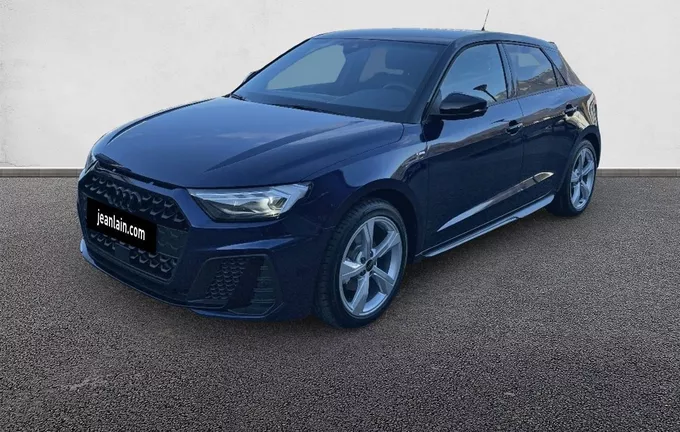AUDI A1 Sportback 30 TFSI 116 ch S tronic 7 S Line extérieur trois quart avant gauche 9241