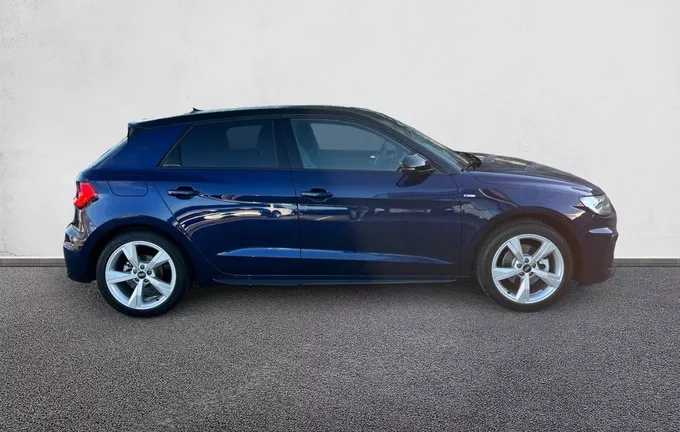 AUDI A1 Sportback 30 TFSI 116 ch S tronic 7 S Line extérieur côté droit 9241