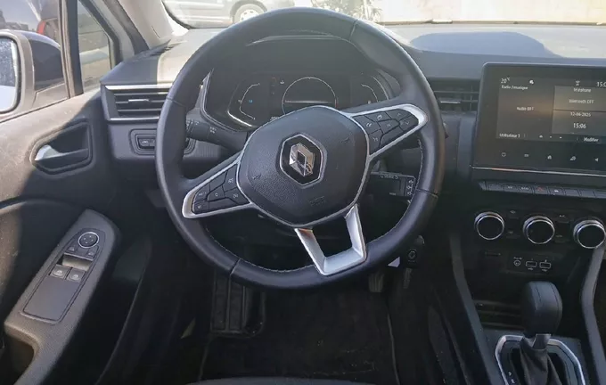 RENAULT CLIO E-Tech hybride 145 Evolution photo 9 946167