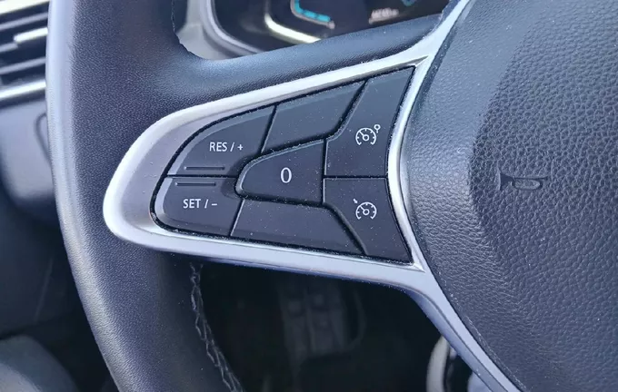 RENAULT CLIO E-Tech hybride 145 Evolution photo 15 946167