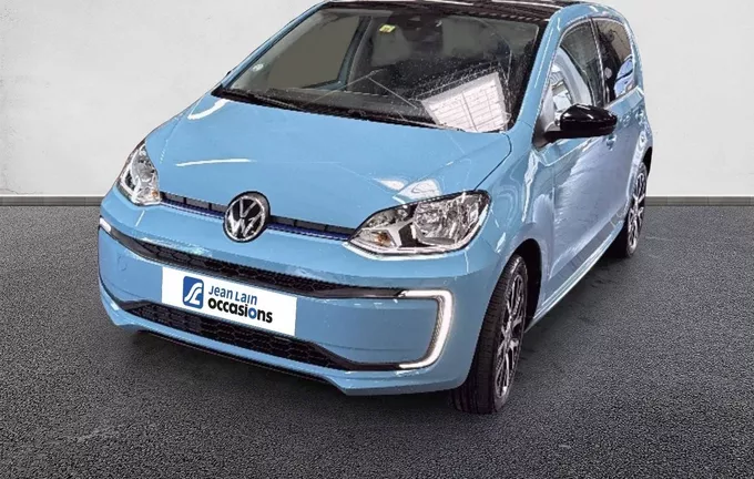 VOLKSWAGEN E-UP! 2.0 e-up! 83 Electrique Style extérieur trois quart avant gauche 2130735