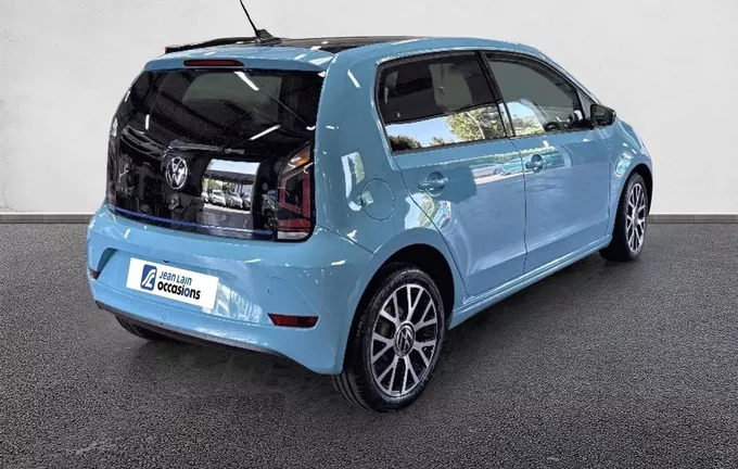 VOLKSWAGEN E-UP! 2.0 e-up! 83 Electrique Style extérieur trois quart arrière droit 2130735