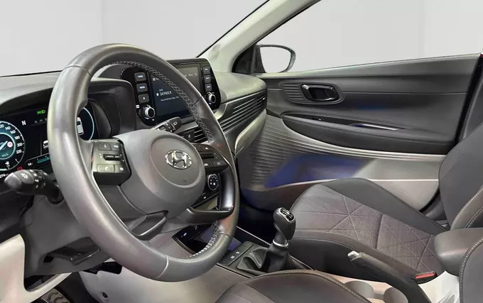 HYUNDAI BAYON 1.0 T-GDi 100 Hybrid 48V Intuitive photo 18 14052