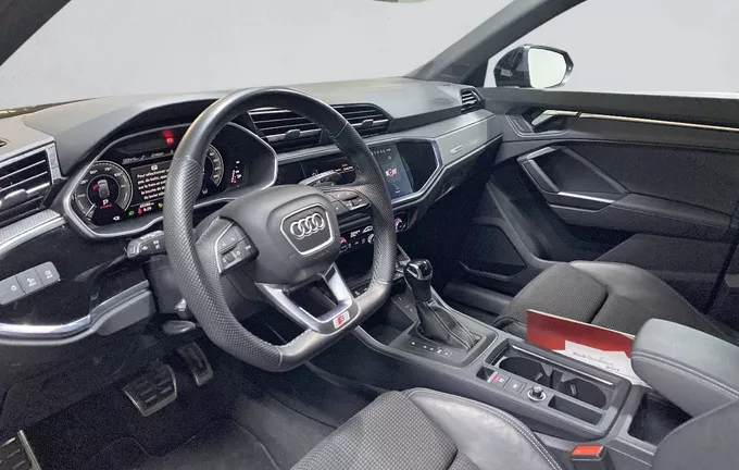 AUDI Q3 Sportback 45 TFSIe 245 ch S tronic 6 S line photo 11 2125863