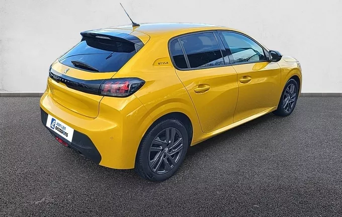 PEUGEOT 208 PureTech 100 S&S BVM6 Style extérieur trois quart arrière droit 2125240