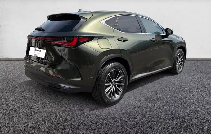 LEXUS NX 450h+ 4WD Hybride Rechargeable Luxe extérieur trois quart arrière droit 1103385