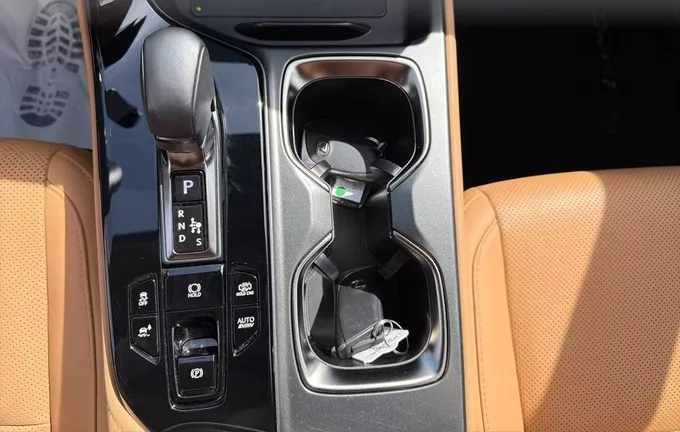 LEXUS NX 450h+ 4WD Hybride Rechargeable Luxe photo 13 1103385