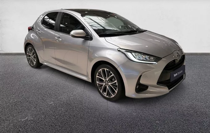TOYOTA YARIS Hybride 116h Iconic extérieur trois quart avant droit 1103733