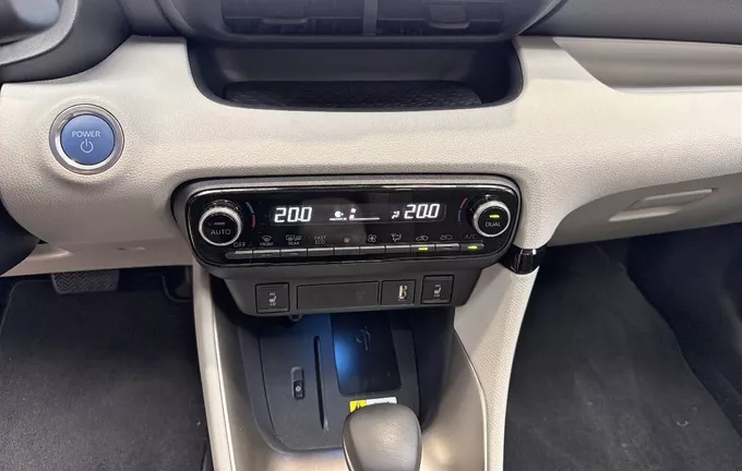 TOYOTA YARIS Hybride 116h Iconic photo 14 1103733