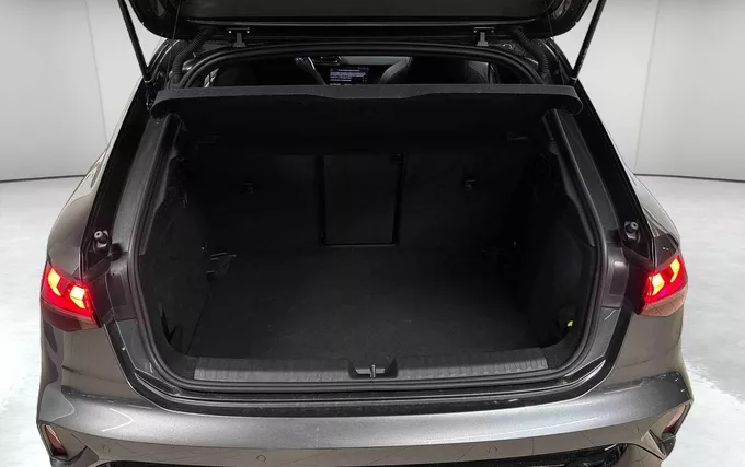 AUDI A3 Sportback TDI 150 S tronic 7 S line photo 10 2133435