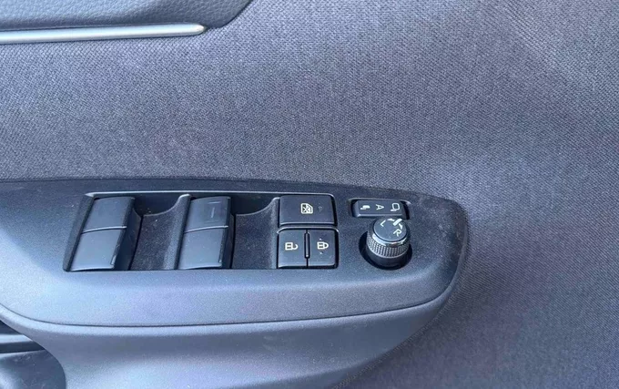 TOYOTA YARIS CROSS Hybride 130h 2WD Design photo 20 1104030