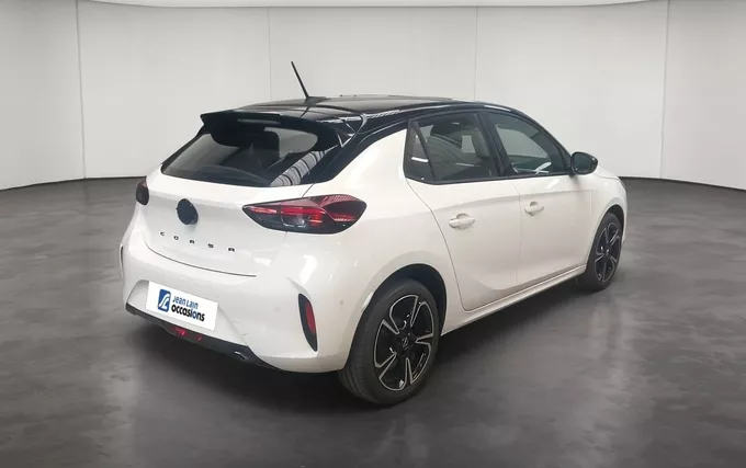 OPEL CORSA 1.2 Turbo 100 ch GS extérieur trois quart arrière droit 946585