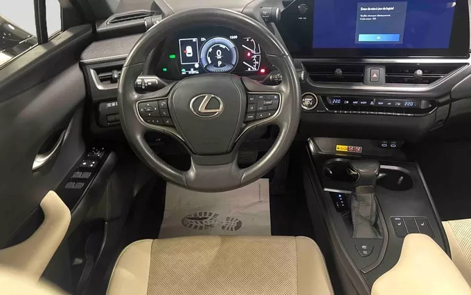 LEXUS UX 250h 2WD Luxe photo 11 1103949