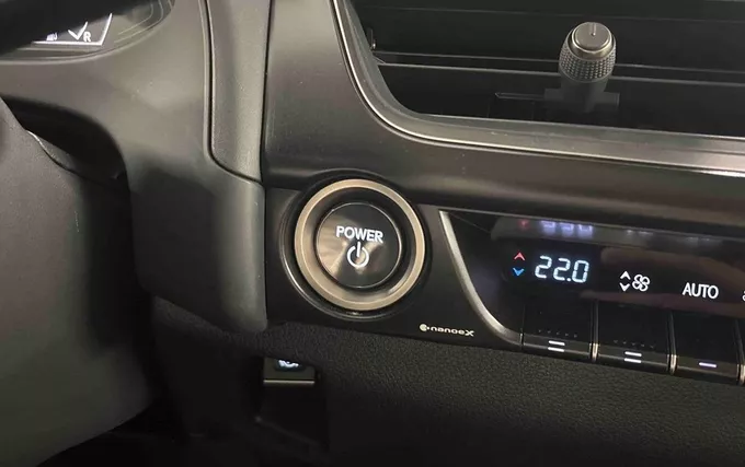 LEXUS UX 250h 2WD Luxe photo 19 1103949