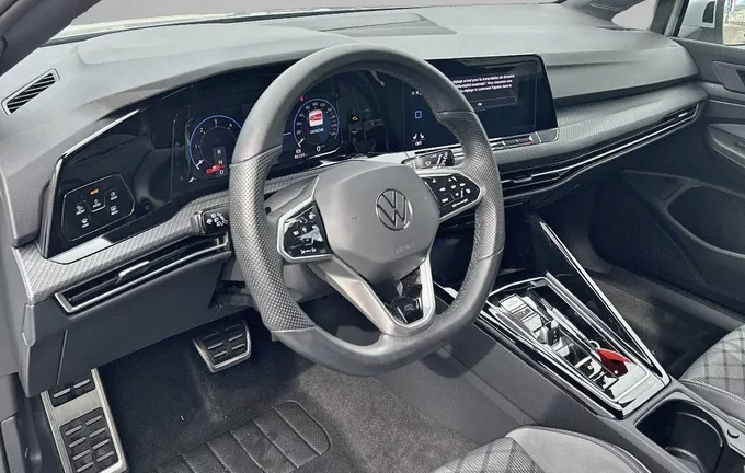 VOLKSWAGEN GOLF 2.0 TDI SCR 150 DSG7 R-Line photo 11 213685