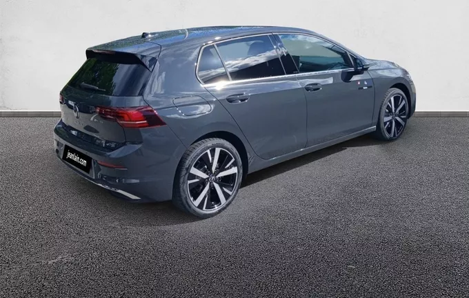 VOLKSWAGEN GOLF 1.5 eTSI EVO2 150 DSG7 Style extérieur trois quart arrière droit 7049