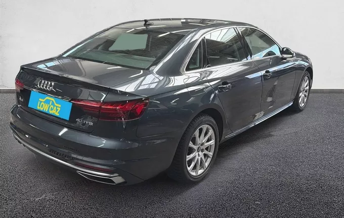 AUDI A4 40 TFSI 204 S tronic 7 Business Line extérieur trois quart arrière droit 213502