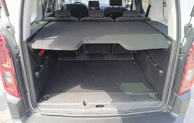 CITROEN BERLINGO Taille M BlueHDi 130 S&S BVM6 Rip Curl extérieur arrière 945952