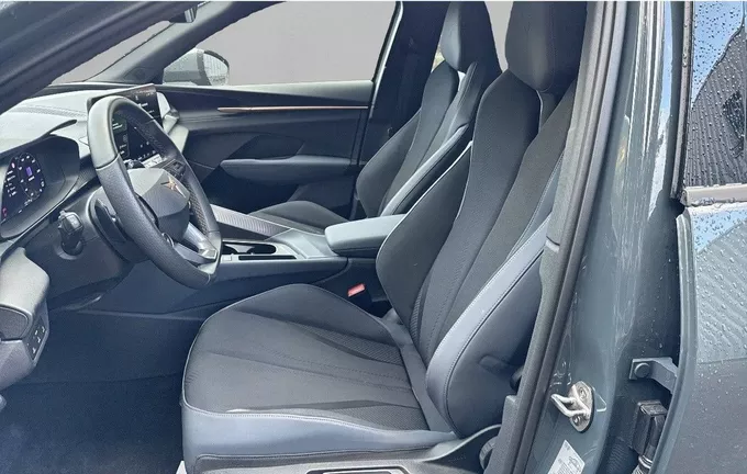 CUPRA TERRAMAR 1.5 eTSI Hybrid 150 ch DSG7 V extérieur trois quart arrière droit 2125551