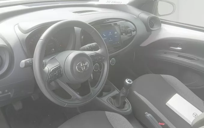 TOYOTA AYGO X 1.0 VVT-i 72 Dynamic photo 11 1103931