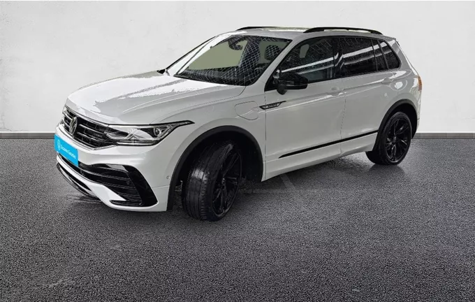 VOLKSWAGEN TIGUAN 1.4 eHybrid 245ch DSG6 R-Line extérieur trois quart avant gauche 560439