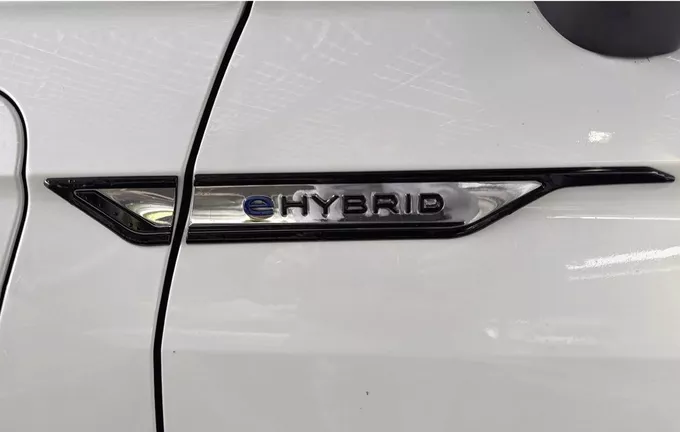 VOLKSWAGEN TIGUAN 1.4 eHybrid 245ch DSG6 R-Line photo 18 560439