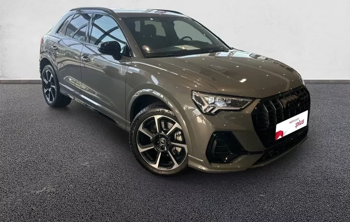 AUDI Q3 45 TFSIe 245 ch S tronic 6 S line extérieur trois quart avant droit 2126806