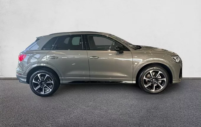 AUDI Q3 45 TFSIe 245 ch S tronic 6 S line extérieur côté droit 2126806