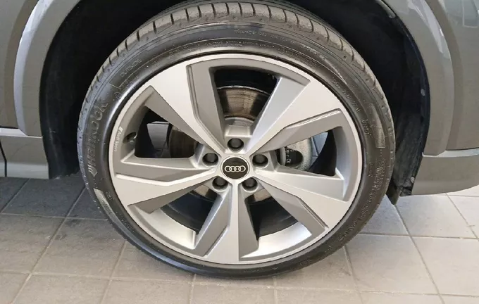 AUDI Q2 35 TFSI 150 S tronic 7 S line Plus photo 9 2128153