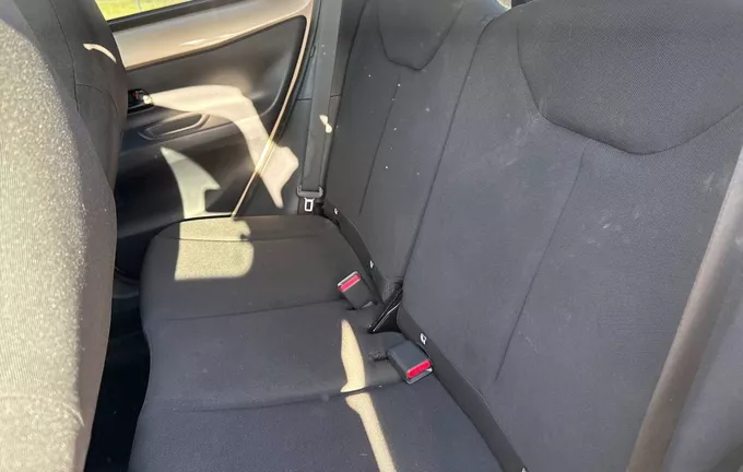 TOYOTA AYGO X 1.0 VVT-i 72 S-CVT Air Design photo 17 1103398