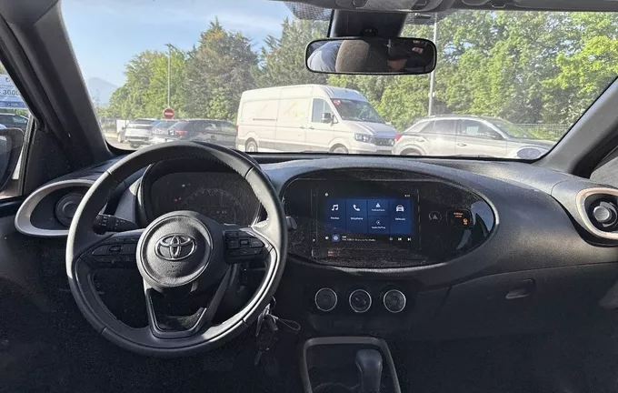 TOYOTA AYGO X 1.0 VVT-i 72 S-CVT Air Design photo 18 1103398