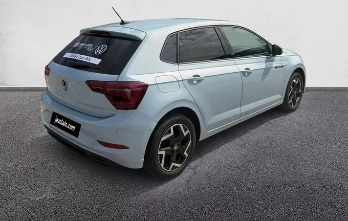 VOLKSWAGEN POLO 1.0 TSI 95 S&S DSG7 Edition 50 extérieur trois quart arrière droit 1996