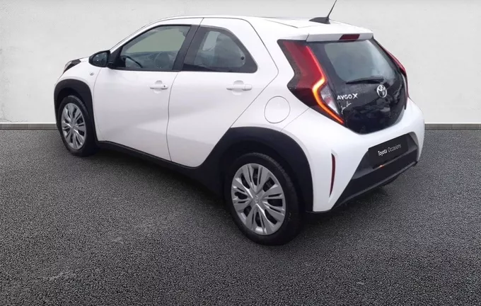 TOYOTA AYGO X 1.0 VVT-i 72 Dynamic extérieur trois quart arrière gauche 1103012