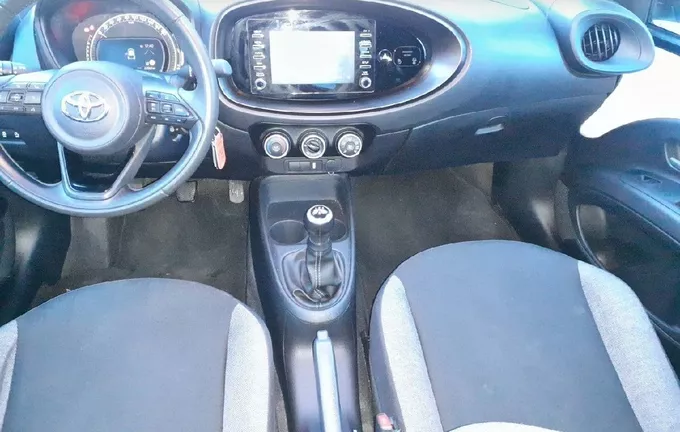 TOYOTA AYGO X 1.0 VVT-i 72 Dynamic photo 18 1103012