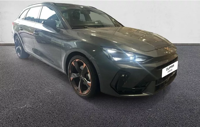 CUPRA LEON Sportstourer 1.5 eTSI Hybrid 150 ch DSG7 V photo 10 2133320