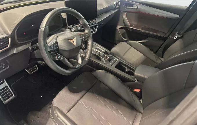 CUPRA LEON Sportstourer 1.5 eTSI Hybrid 150 ch DSG7 V photo 13 2133320