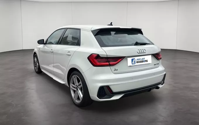 AUDI A1 Sportback 35 TFSI 150 ch S tronic 7 S Line extérieur trois quart arrière gauche 2131641