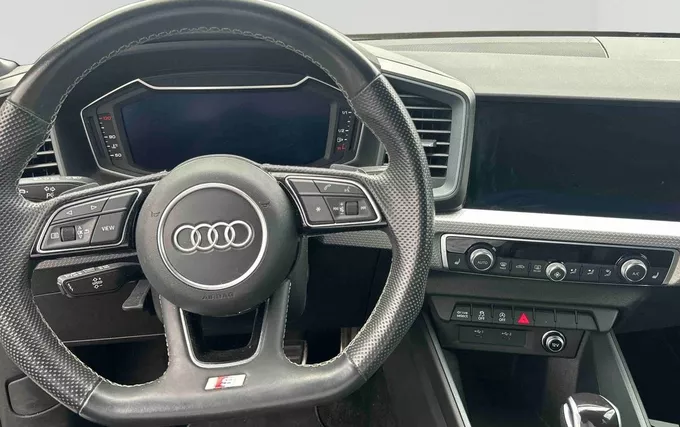 AUDI A1 Sportback 35 TFSI 150 ch S tronic 7 S Line photo 12 2131641