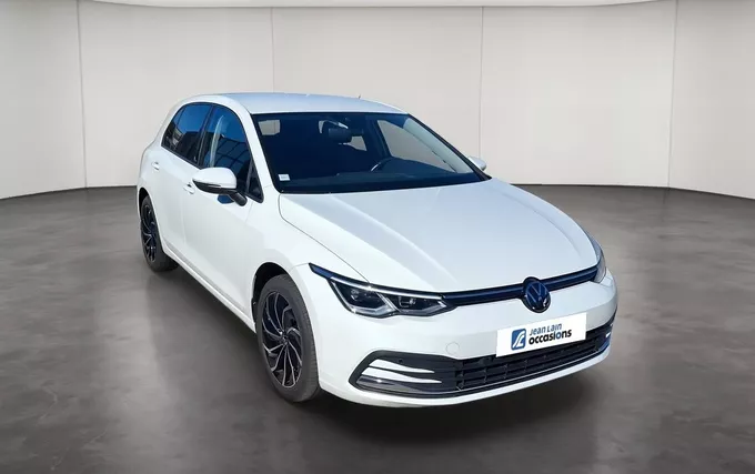 VOLKSWAGEN GOLF 1.5 eTSI OPF 130 DSG7 Active extérieur trois quart avant droit 2132680