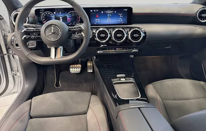 MERCEDES CLASSE A 200 d Star Edition photo 18 2129029