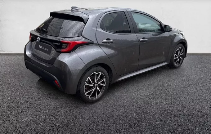 TOYOTA YARIS Hybride 116h Design extérieur trois quart arrière droit 1103452