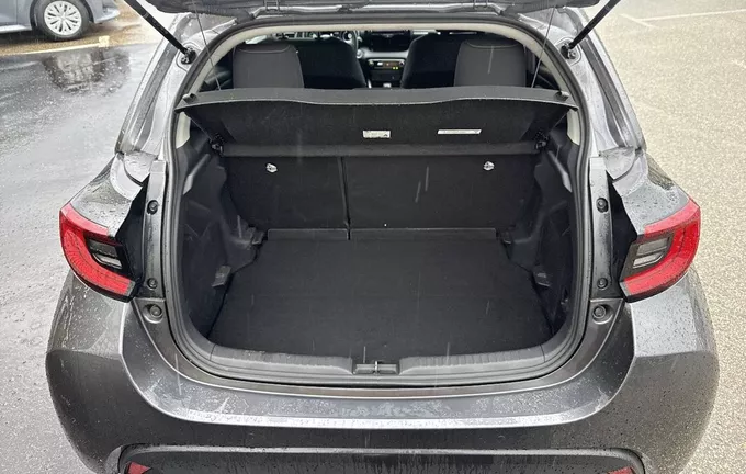 TOYOTA YARIS Hybride 116h Design photo 10 1103452