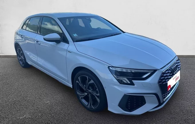 AUDI A3 Sportback 40 TFSIe 204 S tronic 6 S Line extérieur trois quart avant droit 2128689