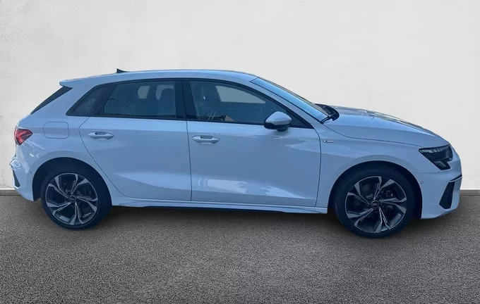 AUDI A3 Sportback 40 TFSIe 204 S tronic 6 S Line extérieur côté droit 2128689
